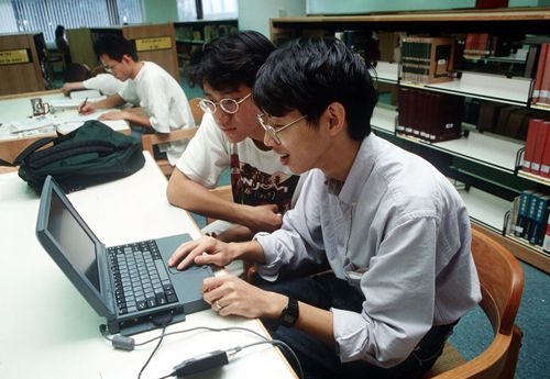 「世界大學網路排名」本校勇奪全球第463名、亞洲第31名、台灣地區第7名，更高居私校第一。