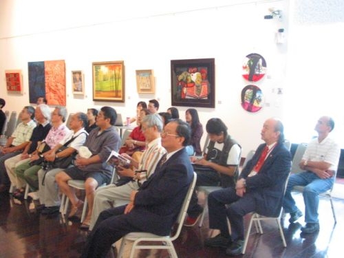 本校自即日起至10月底於文錙藝術中心展覽廳展出「今日有約」畫展，讓欣賞者體驗鮮明而異質繽紛的藝術風華。教育部周燦德次長與本校張家宜校長共同主持開幕茶會。