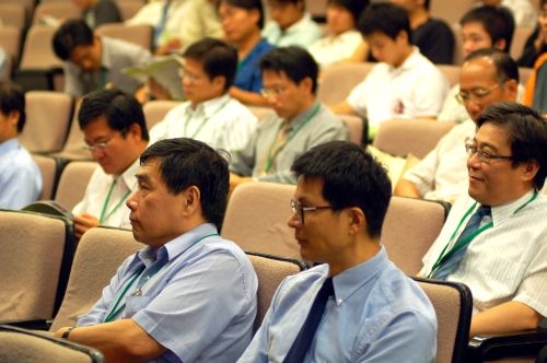 土木工程學系、中國土木水利工程學會、中華民國建築學會主辦，美國Google公司協辦九十六年電子計算機於土木水利工程應用研討會於9月6、7日在淡水校園舉辦，校長張家宜親臨致詞。