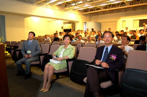 土木工程學系、中國土木水利工程學會、中華民國建築學會主辦，美國Google公司協辦九十六年電子計算機於土木水利工程應用研討會於9月6、7日在淡水校園舉辦，校長張家宜親臨致詞。