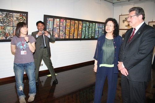 美國加州州立大學沙加緬度分校（California State University, Sacramento）校長Dr. Alexander Gonzalez及副校長Dr. Ming-Tung Lee蒞校訪問，研議兩校學生之研習計畫、深耕藍海策略及落實集體協作。