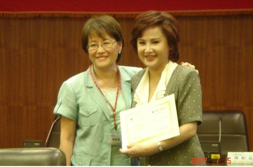 主題為「創新、典範與公共性」的2007年中華傳播學會年會，在淡水校園舉行，約百位以上之國內外傳播學界與實務工作者共同參與此次年會。