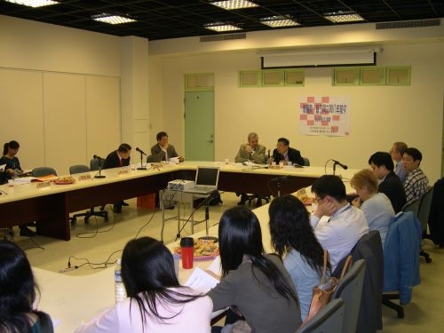 國際研究學院舉辦淡江論壇──「俄羅斯、普丁與二○○八年前夕」，邀請專家學者討論俄、美、中關係。