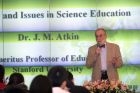 美國史丹佛大學前教育學院院長J. Myron Atkin教授應邀蒞校訪問，並於3月7日上午在淡水校園覺生國際會議廳做「科學教育的趨勢與議題」專題演講。
