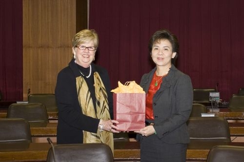 美國Park University大學校長Dr. Beverley Byers-Pevitts等一行3人蒞校訪問，本校張校長親自主持接待行程。