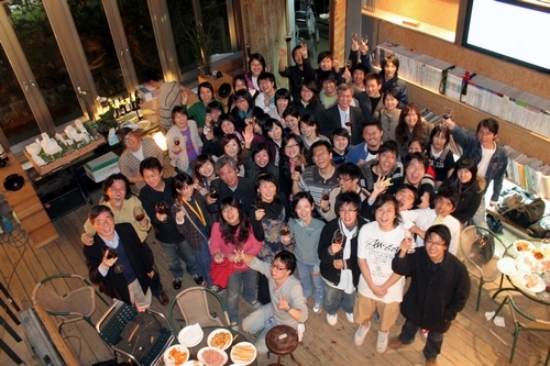 本校建築系舉辦為期10天的「淡海沿河低層永續住宅社區工作營」，邀請日本知名建築師、日本女子大學和東京理科大學學生共同參與，透過不同文化背景、生活、語言的學生，共同激發建築創意。