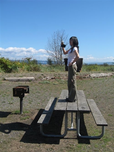 本校建築系95學年度畢業生李至柔，成功申請哈佛大學建築研究所，見證本校畢業生力爭上游、傑出表現的外卡效應。