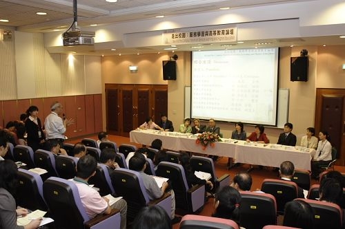 本校與中原及實踐大學舉辦「走出校園：服務學習與高等教育論壇」，讓教育部要求各校開設「服務學習課程」的政策更具深度化。