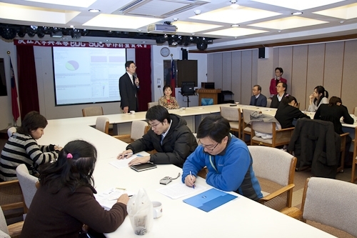 本校建置並導入宏碁電子化資訊管理中心之SOC（Security Operation Center，資安監控平台）軟體，建構整合校園多元化業務的資安維運管理服務。本校與宏碁電子化資訊管理中心共同舉辦產學合作與 SOC成果發表會，與會者見證了積極推動資訊安全且為國內第一所擁有獨立技術且自行建置維運管理 SOC 的學術機構。