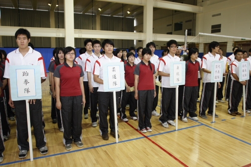 校長張家宜特別出席2007年全國大專校院運動會授旗典禮，期勉出賽人員發揮本校企業最愛的團隊合作精神、高穩定度與抗壓性的特質，以爭取佳績。