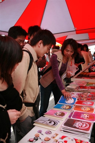 創校57週年校慶之重點活動於11月3日在淡水校園熱鬧展開，呂秀蓮副總統、李登輝前總統蒞臨本校，分別參加慶祝大會並致詞、國際學術研討會專題演講。