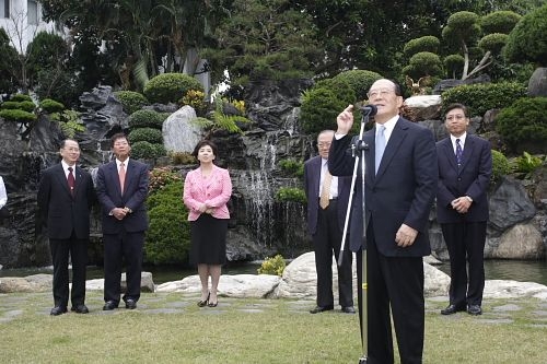 創校57週年校慶之重點活動於11月3日在淡水校園熱鬧展開，呂秀蓮副總統、李登輝前總統蒞臨本校，分別參加慶祝大會並致詞、國際學術研討會專題演講。