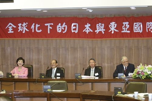 創校57週年校慶之重點活動於11月3日在淡水校園熱鬧展開，呂秀蓮副總統、李登輝前總統蒞臨本校，分別參加慶祝大會並致詞、國際學術研討會專題演講。