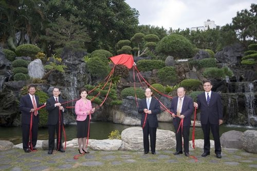 創校57週年校慶之重點活動於11月3日在淡水校園熱鬧展開，呂秀蓮副總統、李登輝前總統蒞臨本校，分別參加慶祝大會並致詞、國際學術研討會專題演講。