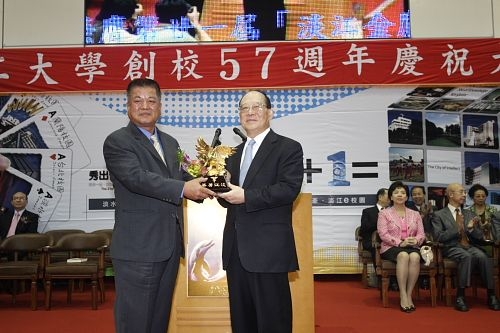 創校57週年校慶之重點活動於11月3日在淡水校園熱鬧展開，呂秀蓮副總統、李登輝前總統蒞臨本校，分別參加慶祝大會並致詞、國際學術研討會專題演講。