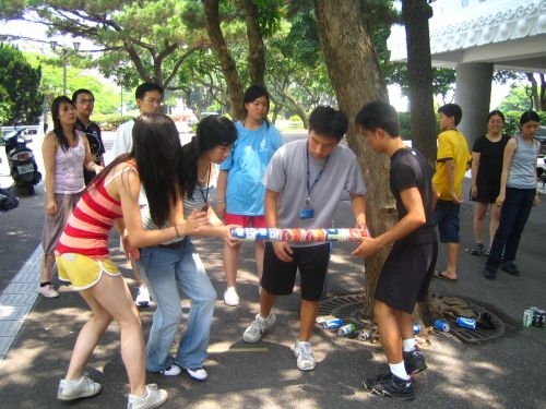 「2007海外華裔青年語文研習班」7月9日至8月19日在本校淡水校園熱鬧展開，是全球華裔青年認識台灣及本校的最佳捷徑。