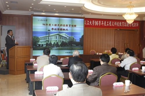 中華工程教育學會（IEET）於8、9日至工學院進行「工程認證實地訪評」，展現本校工學院相關學系提供學生優質教育的決心以及邁向國際化發展的企圖心。