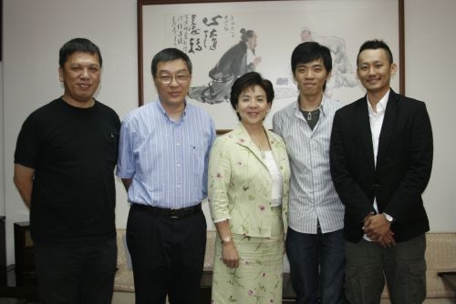 本校建築系碩士班畢業生陳敏傑、李京翰參加美國From-Z全球聯合學習計畫，分獲工業設計類首獎及建築設計類第二名。讓全世界看到本校同學的優異研發與創新能力。