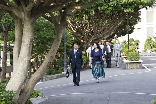 日本國立九州大學校長Tisato Kajiyama 博士蒞校拜會本校張校長家宜，並洽談兩校國際學術合作交流事宜。