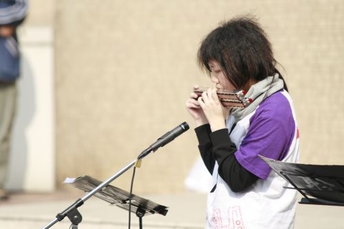 學生事務處舉辦本校社團服務學習研討會暨第3屆帶動中小學社團發展成果展，邀請大家「用手服務 用心體會 用愛成長 用力學習」。