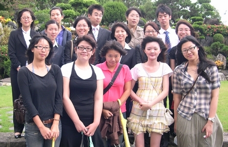 本校自97學年度起與中國大陸簽訂學術交流合作協議之浙江大學、復旦大學進行交換學生計畫，交換生版圖更往前推進擴展至海峽兩岸。