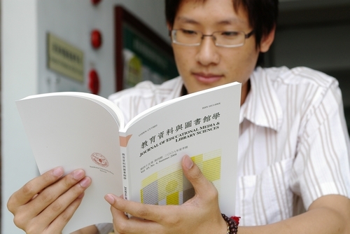 本校《教育資料與圖書館學》季刊獲國科會2008年國內教育學門（含體育、圖書資訊領域）學術期刊評比第一級，並為圖書資訊學門同等級期刊中，發表學術論文篇數與總被引文次數最多的刊物。