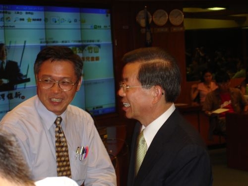 謝長廷先生應大陸所之邀，特別於5月28日晚上以台灣維新ing「希望實現 台灣蛻變」為題，在淡水校園驚聲國際會議廳專題演講。