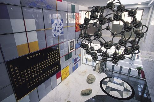 高等教育評鑑中心基金會公布全國大學校院Web of Science（WOS）「自然科學類學門」全國前20%的排名，本校8個學門進入WOS排名，尤其數學、資訊和化工學門更進入10名之內