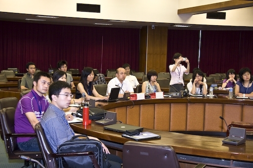 本校管理學院與大陸「中國科學院研究生院管理學院」進行MBA研究生交換計畫，開啟兩岸研究生交換之先河。