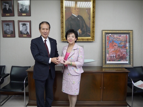 TKU President Visits Waseda College