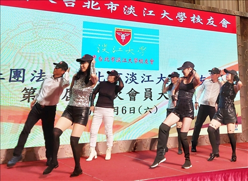 台北市校友會舞蹈表演_1