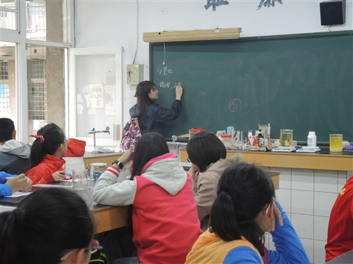 The Bright Light Science Service Team Goes to Tainan
