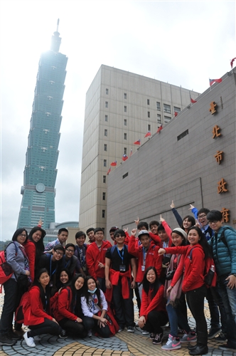 An Exciting Expatriate Youth Camp
