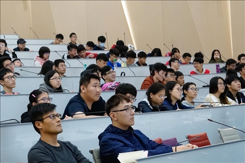 Renowned Scholar Xueliang Sun Delivers Third Lecture in the Tamkang Clement and Carrie Chair Lecture Series
