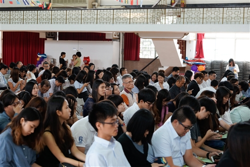 Flag Ceremony for Students Going Abroad for Study