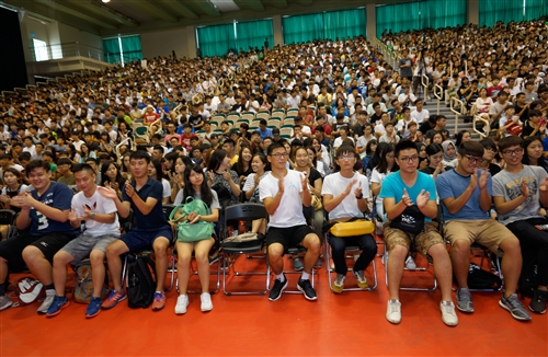 Freshmen Scale the ‘Overcoming Difficulty’ Slope