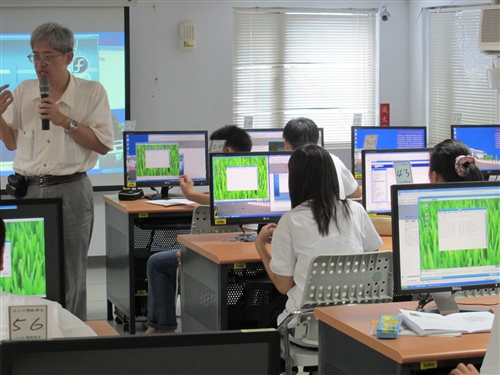 The 2012 TKU Summer Science Camp