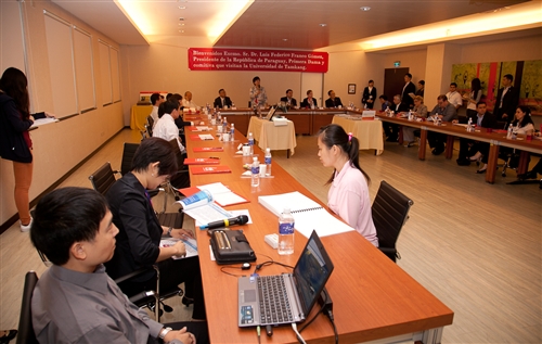 The President of Paraguay Visits Tamkang