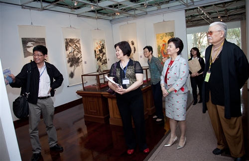 Evaluation Commissioners Arrive at TKU