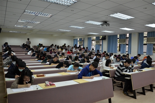 The Chung-ling Innovation Chemistry Competition Takes Place
