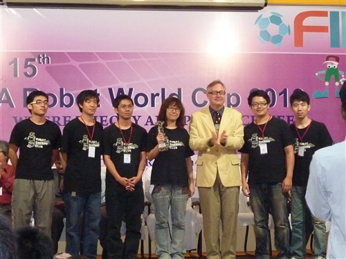 Tamkang takes robot competition by storm
