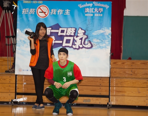 Jam Hsiao Comes to TKU to Promote Anti-Smoking Policy
