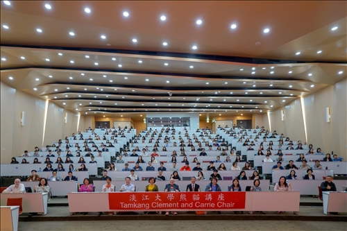 Dr. Daniel Drache Delivers the 10th Lecture of Tamkang Clement  and Carrie Chair Lecture Series