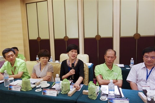 Office of Human Resources Holds Seminar for New Department Heads for 2013 Academic Year