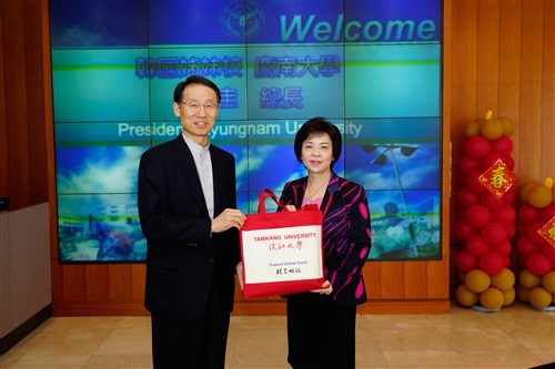 The President of Kyungnam University  Visits TKU