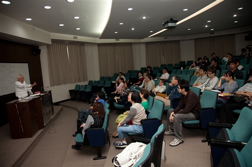 A Famous Probabilist Talks at Tamkang