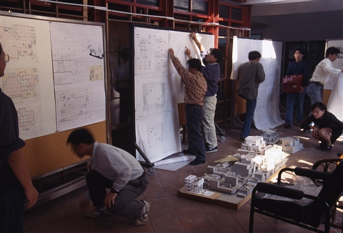 The Department of Architecture Holds Discussion in Preparation of its 50th Birthday