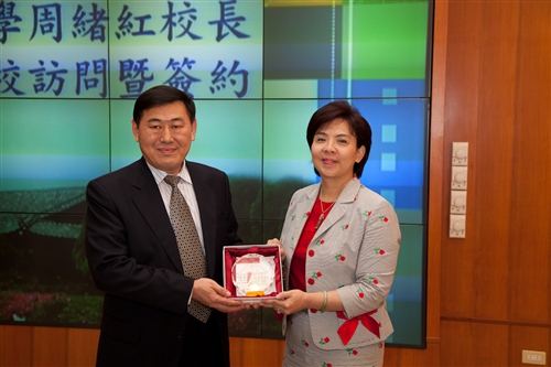 A Signing Ceremony and a New Partner University