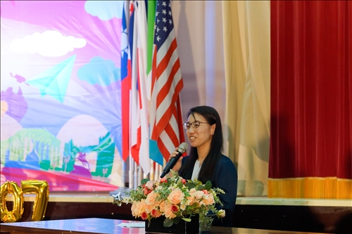 Making Dreams Come True - 648 Students Depart for Overseas Study