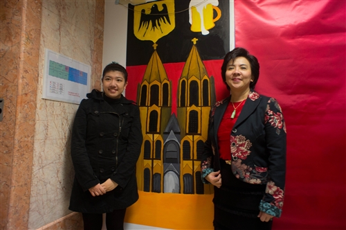 An Opening Ceremony for the Foreign Language Building Art Exhibition